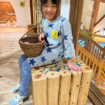 木頭杉の小径木で「レジンウッドのベンチ」@那賀町山のおもちゃ美術館